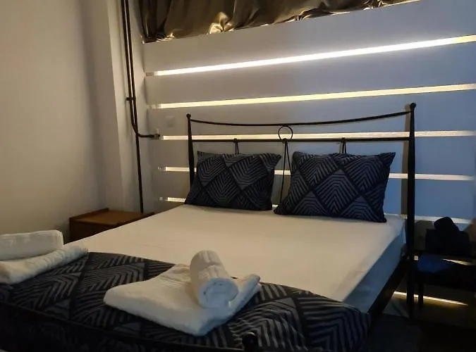 V3st & Parking Apartment