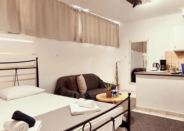 V3st & Parking Apartment